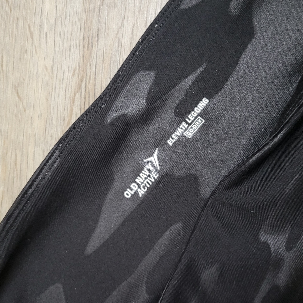 Old Navy Women's Elevate Camp Leggings